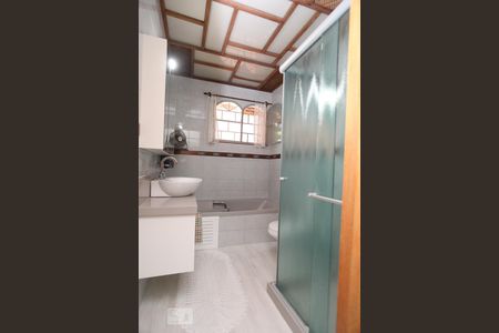 Casa para alugar com 486m², 5 quartos e 3 vagasBanheiro da Suíte 1