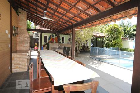 Casa para alugar com 486m², 5 quartos e 3 vagasChurrasqueira