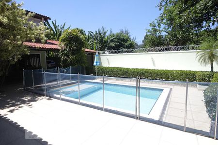 Casa para alugar com 486m², 5 quartos e 3 vagasPiscina