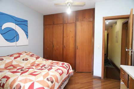 Casa para alugar com 486m², 5 quartos e 3 vagasSuíte 3