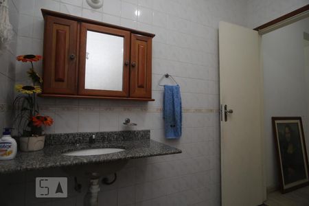 Casa para alugar com 486m², 5 quartos e 3 vagasBanheiro Social