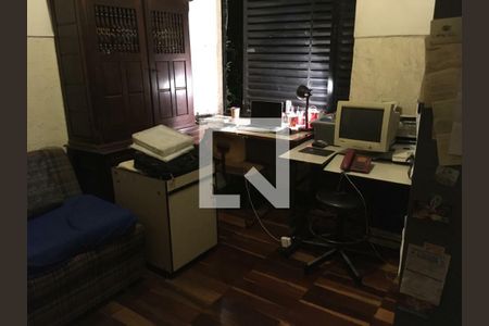Casa à venda com 4 quartos, 180m² em Ouro Preto, Belo Horizonte