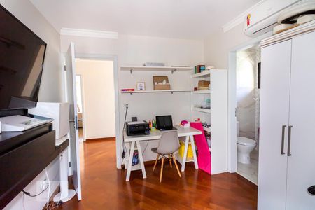 Casa à venda com 700m², 3 quartos e 6 vagasSuíte 3