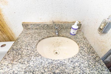 Casa à venda com 700m², 3 quartos e 6 vagasPia