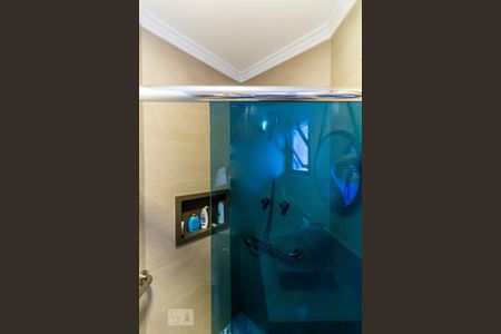 Casa à venda com 700m², 3 quartos e 6 vagasBanheiro da Suíte 2