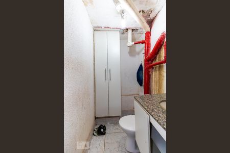 Casa à venda com 700m², 3 quartos e 6 vagasBanheiro