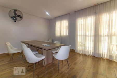 Apartamento para alugar com 48m², 2 quartos e 1 vaga Apartamento para alugar com 48m², 2 quartos e 1 vagaÁrea comum - Salão de festas