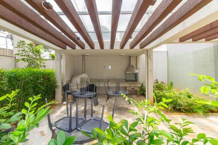 Apartamento para alugar com 48m², 2 quartos e 1 vaga Apartamento para alugar com 48m², 2 quartos e 1 vagaÁrea comum - Churrasqueira