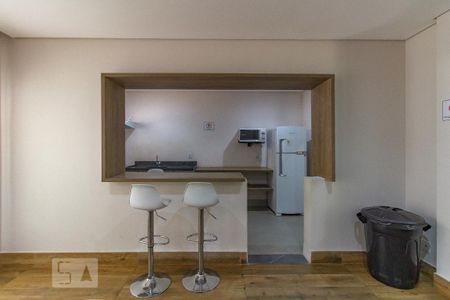 Apartamento para alugar com 48m², 2 quartos e 1 vaga Apartamento para alugar com 48m², 2 quartos e 1 vagaÁrea comum - Salão de festas