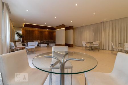 Apartamento para alugar com 61m², 2 quartos e 1 vaga Apartamento para alugar com 61m², 2 quartos e 1 vagaÁrea Comum