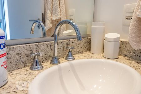 Apartamento para alugar com 61m², 2 quartos e 1 vaga Apartamento para alugar com 61m², 2 quartos e 1 vagaDetalhe do Banheiro da Suíte