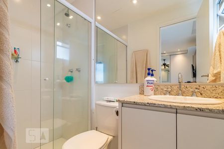 Apartamento para alugar com 61m², 2 quartos e 1 vaga Apartamento para alugar com 61m², 2 quartos e 1 vagaBanheiro da Suíte