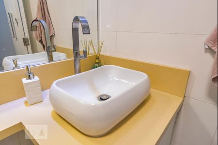 Apartamento à venda com 59m², 2 quartos e 1 vaga Apartamento à venda com 59m², 2 quartos e 1 vagaPia