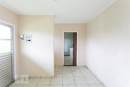 Quarto de casa para alugar com 1 quarto, 40m² em Jardim Teresa, São Paulo