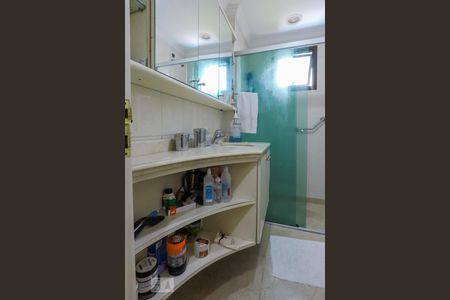 Apartamento à venda com 187m², 4 quartos e 3 vagasBanheiro