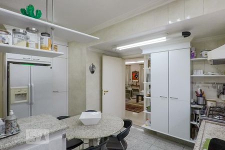 Apartamento à venda com 187m², 4 quartos e 3 vagascozinha