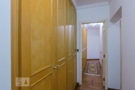 Apartamento à venda com 187m², 4 quartos e 3 vagasCorredor
