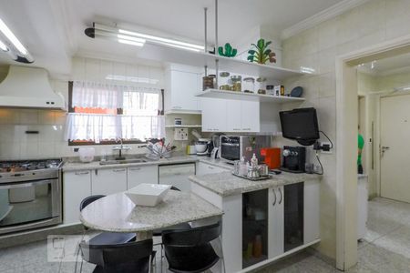 Apartamento à venda com 187m², 4 quartos e 3 vagascozinha