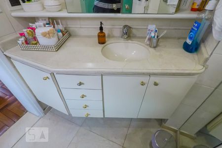 Apartamento à venda com 187m², 4 quartos e 3 vagasQuarto 4 - suite