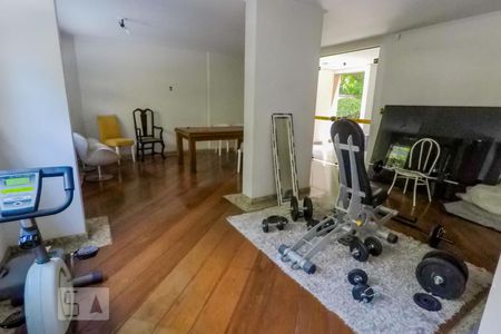 Apartamento à venda com 187m², 4 quartos e 3 vagasAcademia