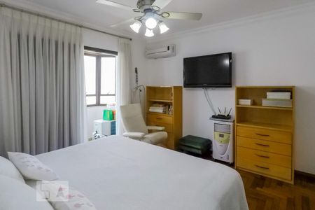 Apartamento à venda com 187m², 4 quartos e 3 vagasQuarto 4 - suite