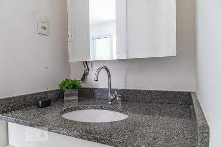 Apartamento à venda com 40m², 1 quarto e 1 vaga Apartamento à venda com 40m², 1 quarto e 1 vagaBanheiro