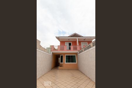 Casa à venda com 143m², 3 quartos e 2 vagasFachada