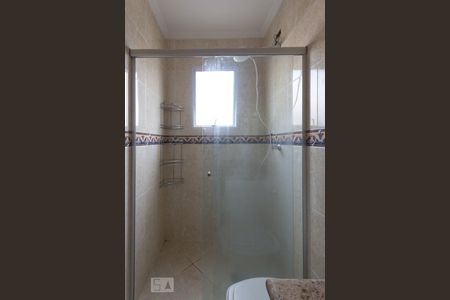 Casa à venda com 143m², 3 quartos e 2 vagasBanheiro suíte 2