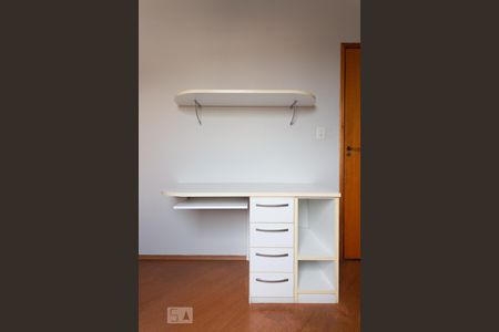 Casa à venda com 143m², 3 quartos e 2 vagasSuíte 2