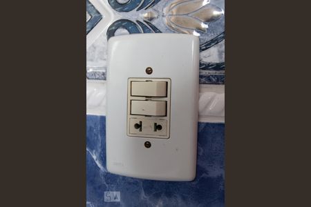 Casa à venda com 143m², 3 quartos e 2 vagasBanheiro suíte 3