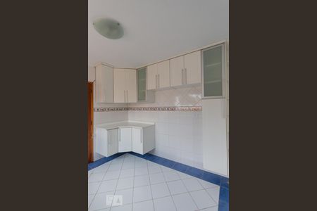 Casa à venda com 143m², 3 quartos e 2 vagasCozinha