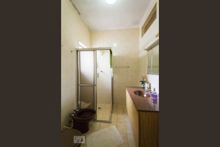 Casa à venda com 180m², 3 quartos e 6 vagasBanheiro