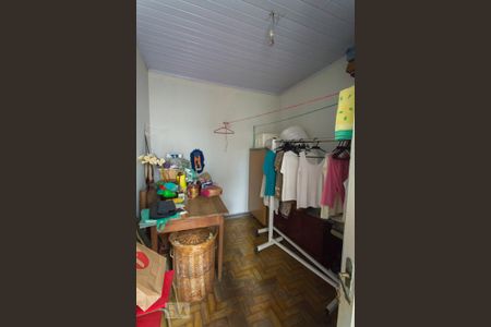 Casa à venda com 180m², 3 quartos e 6 vagasQuarto Serviço