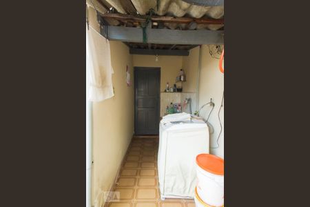 Casa à venda com 180m², 3 quartos e 6 vagasLavanderia
