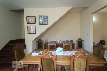 Sala de casa à venda com 3 quartos, 180m² em Vila Moinho Velho, São Paulo