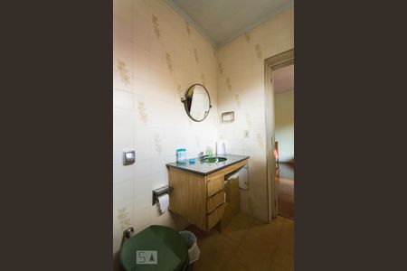 Casa à venda com 180m², 3 quartos e 6 vagasSuíte Banheiro