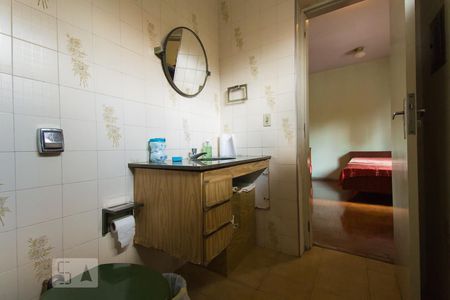 Casa à venda com 180m², 3 quartos e 6 vagasSuíte Banheiro