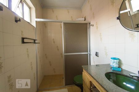 Casa à venda com 180m², 3 quartos e 6 vagasSuíte Banheiro