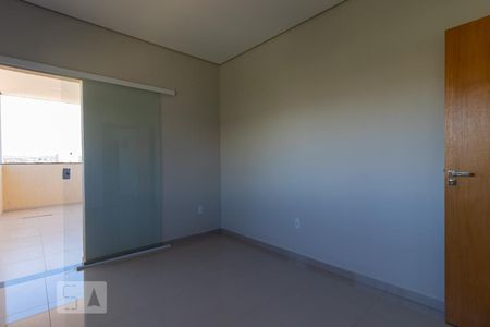 Quarto 1 de apartamento para alugar com 2 quartos, 80m² em Setor Habitacional Vicente Pires - Trecho 3, Brasília