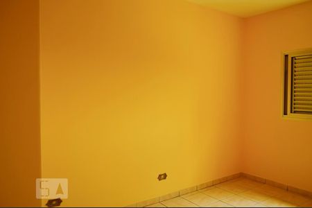 Quarto 1 Vista Lateral Esquerda de casa para alugar com 3 quartos, 170m² em Vila Ré, São Paulo