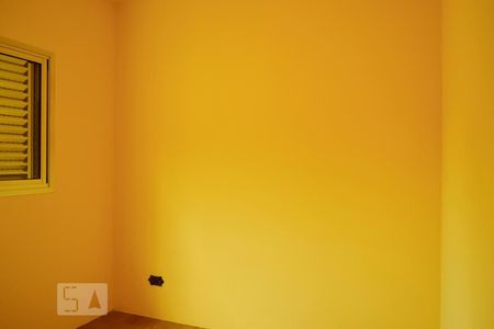 Casa para alugar com 170m², 3 quartos e 1 vaga Casa para alugar com 170m², 3 quartos e 1 vagaQuarto 3 Vista Lateral Direita