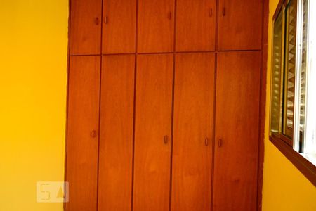 Quarto 2 Vista Lateral Direita de casa para alugar com 3 quartos, 170m² em Vila Ré, São Paulo