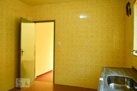 Casa para alugar com 170m², 3 quartos e 1 vaga Casa para alugar com 170m², 3 quartos e 1 vagaCozinha Entrada