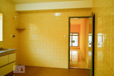 Casa para alugar com 170m², 3 quartos e 1 vaga Casa para alugar com 170m², 3 quartos e 1 vagaCozinha Entrada Sala