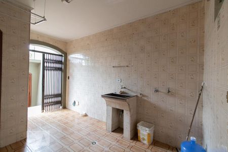 Casa para alugar com 278m², 5 quartos e 2 vagas Casa para alugar com 278m², 5 quartos e 2 vagasLavanderia