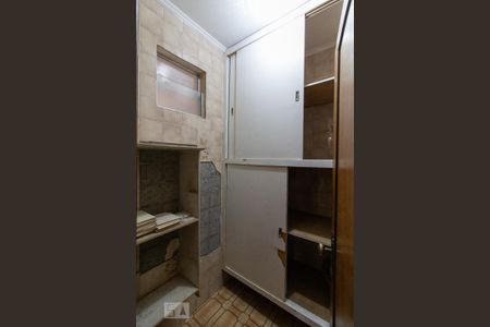 Casa para alugar com 278m², 5 quartos e 2 vagas Casa para alugar com 278m², 5 quartos e 2 vagasDespensa