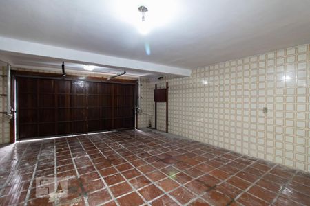 Garagem de casa para alugar com 5 quartos, 278m² em Jardim Maia, Guarulhos