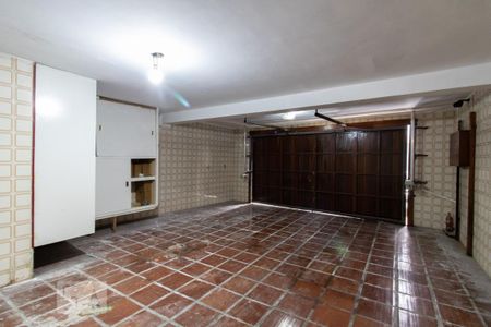 Garagem de casa para alugar com 5 quartos, 278m² em Jardim Maia, Guarulhos