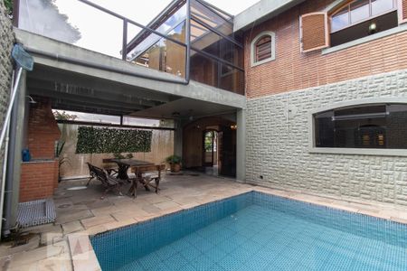 Casa para alugar com 278m², 5 quartos e 2 vagas Casa para alugar com 278m², 5 quartos e 2 vagasÁrea Gourmet