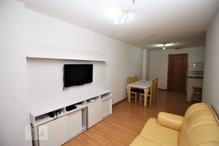 Sala de apartamento para alugar com 1 quarto, 55m² em Flamengo, Rio de Janeiro
